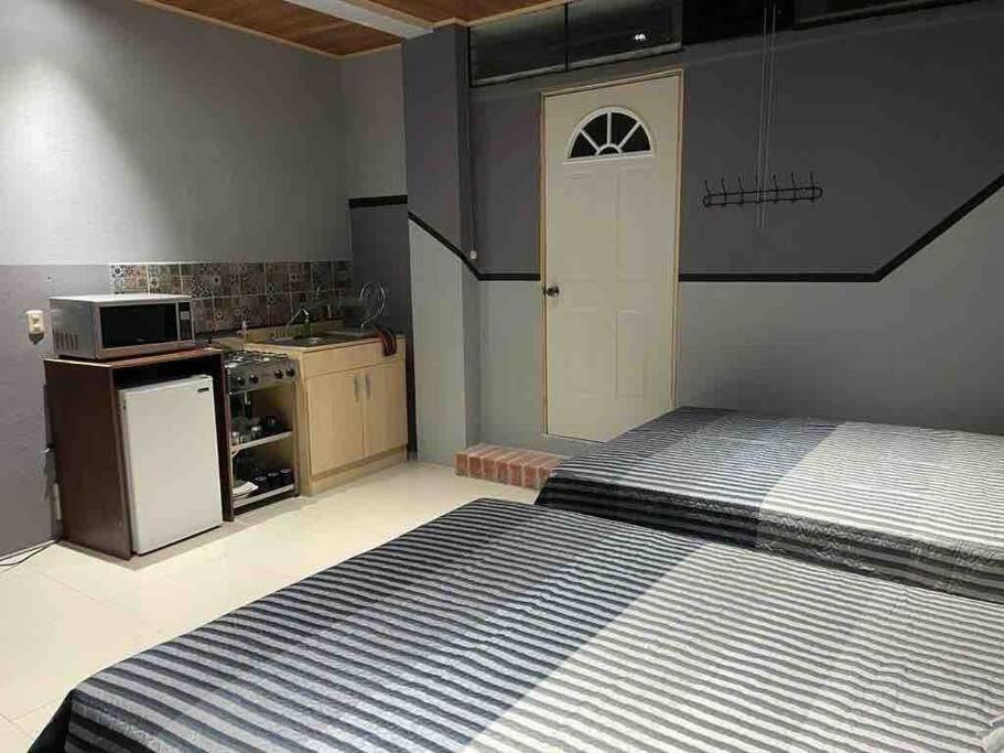 Apartamento Hermoso Huehueloft2 Con Estacionamiento Y Wifi Huehuetenango